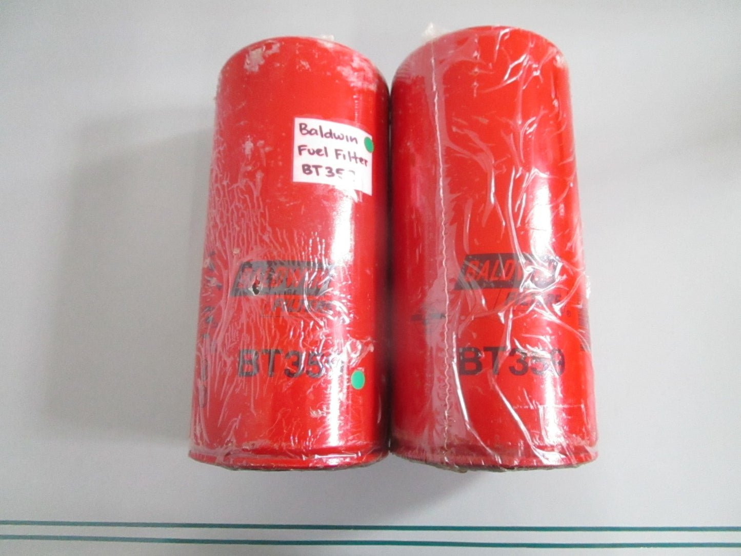 NEW OEM (LOT OF 2) BT359 Baldwin Fuel Filter 0820
