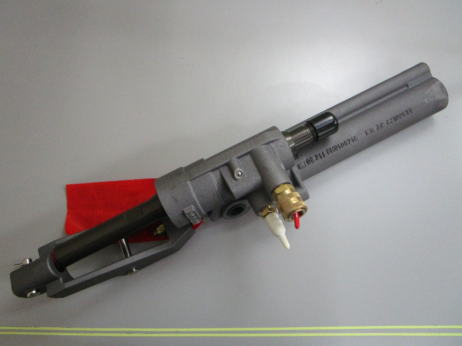 *NEW OEM* 0820 Mercury Quicksilver Power Steering Cylinder 8M010913 8M0109715