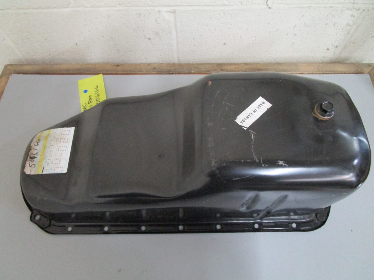 *NEW OEM* 0820 OMC Johnson Evinrude Oil Pan 5006166