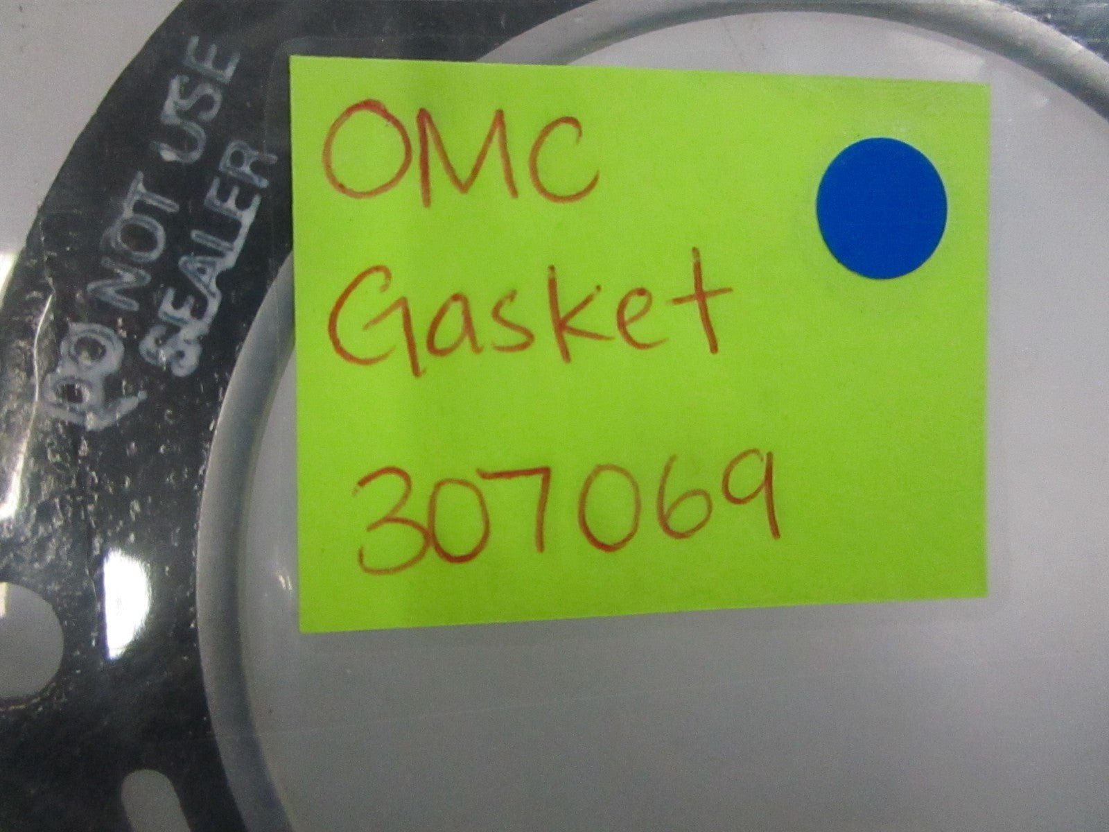 *NEW OEM* 0810 OMC Johnson Evinrude Gasket 307069 0307069