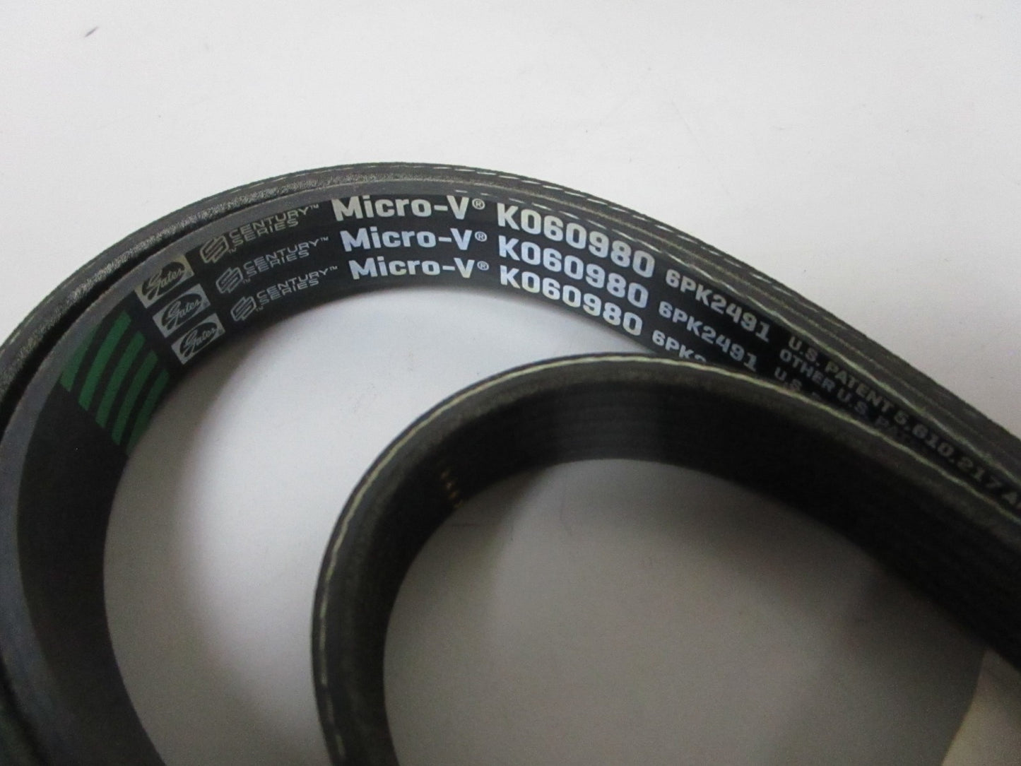 NEW K060980 Gates Micro-V Green Stripe 13/16" x 98 ⅝" Serpentine Belt 0720
