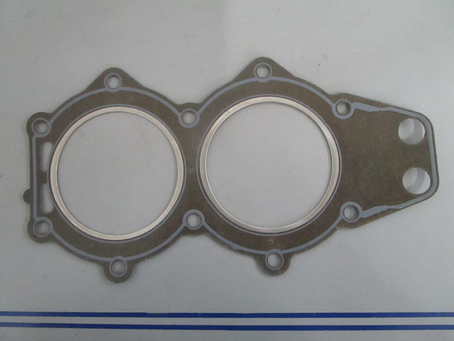 *NEW OEM* 0820 OMC Johnson Evinrude Cylinder Head 335359 0335359