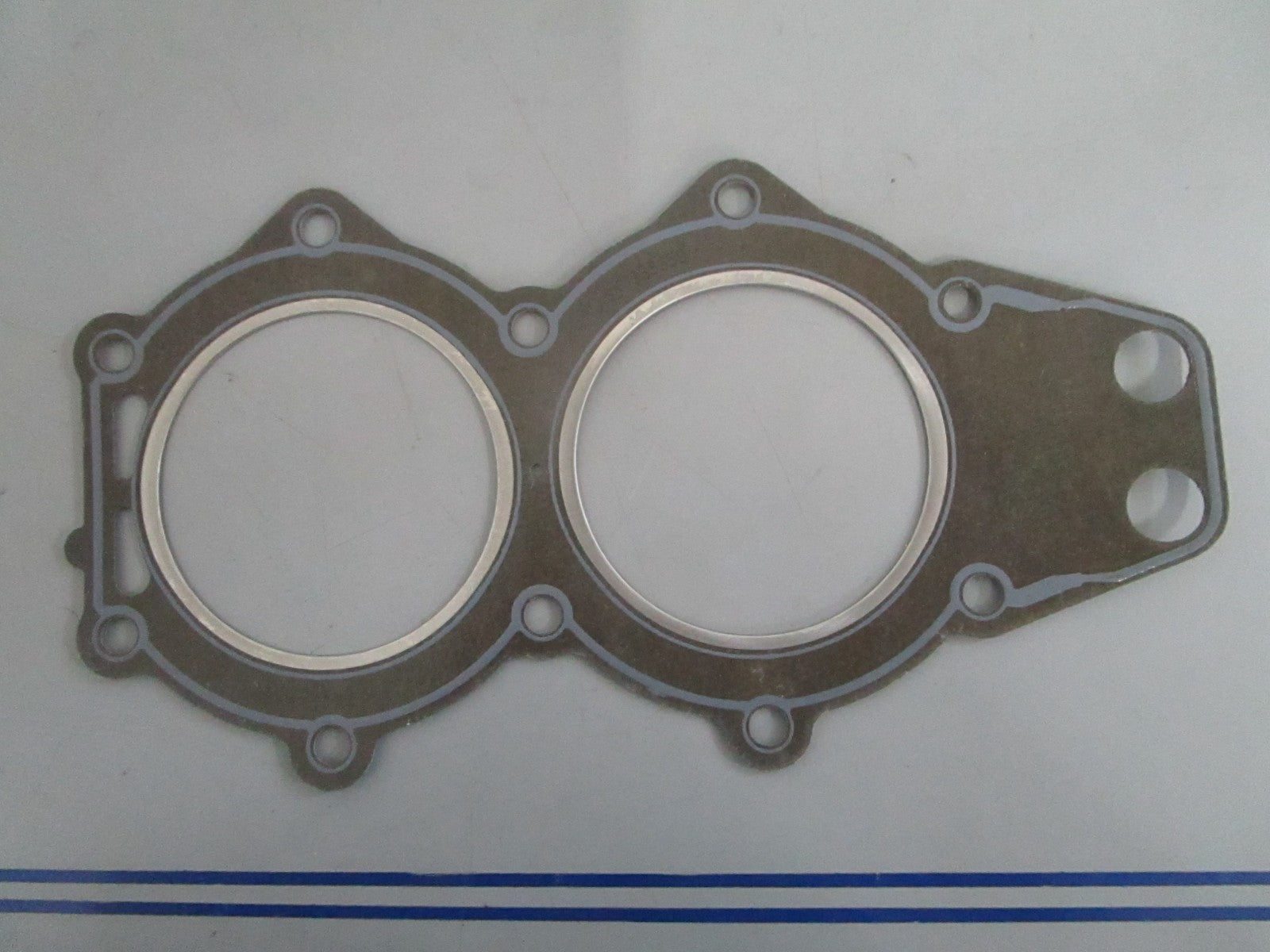 *NEW OEM* 0820 OMC Johnson Evinrude Cylinder Head 335359 0335359