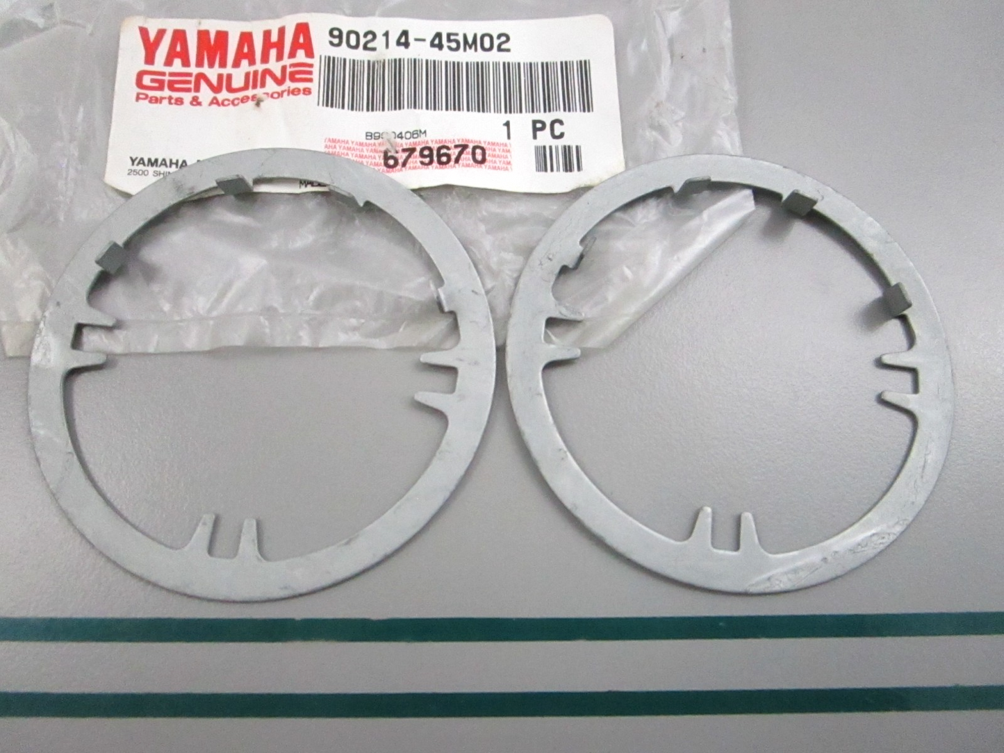 NEW OEM (LOT OF 2) 90214-45M02-00 Yamaha Claw Washer 0810