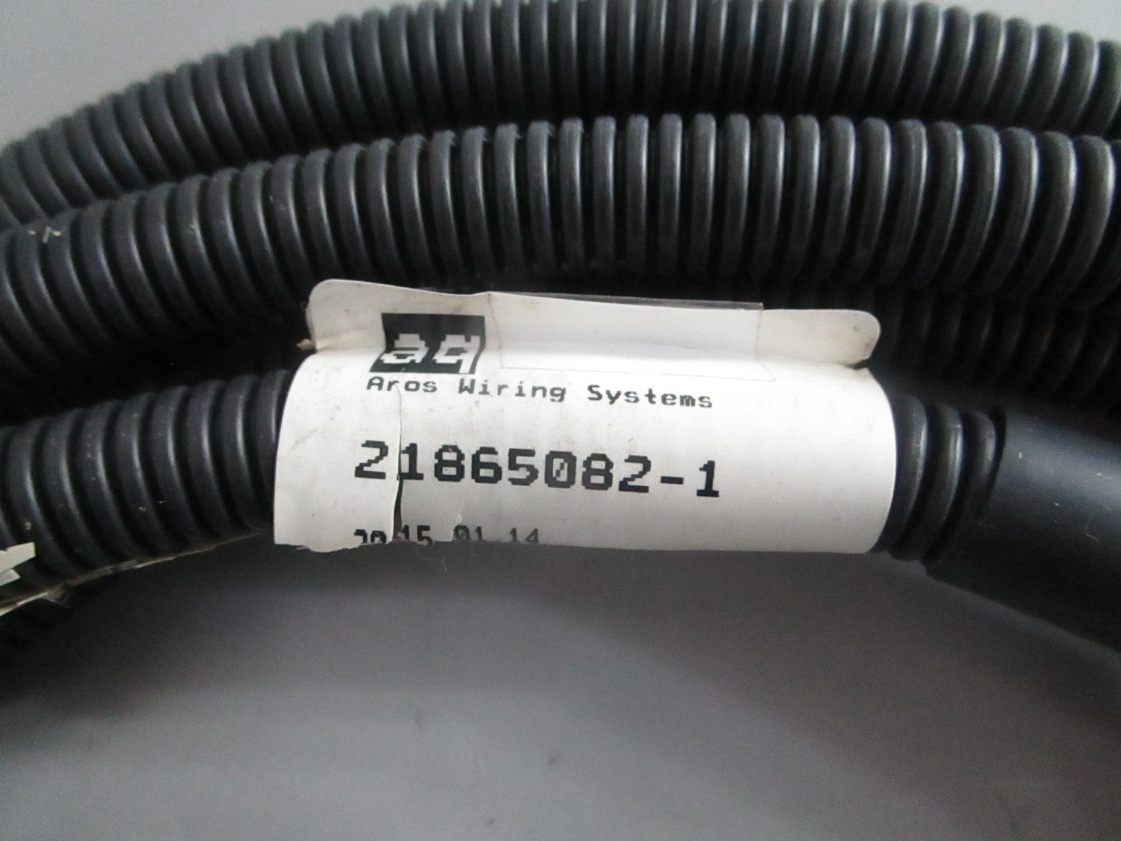 NEW OEM Volvo Penta 21865082 Cable 0820