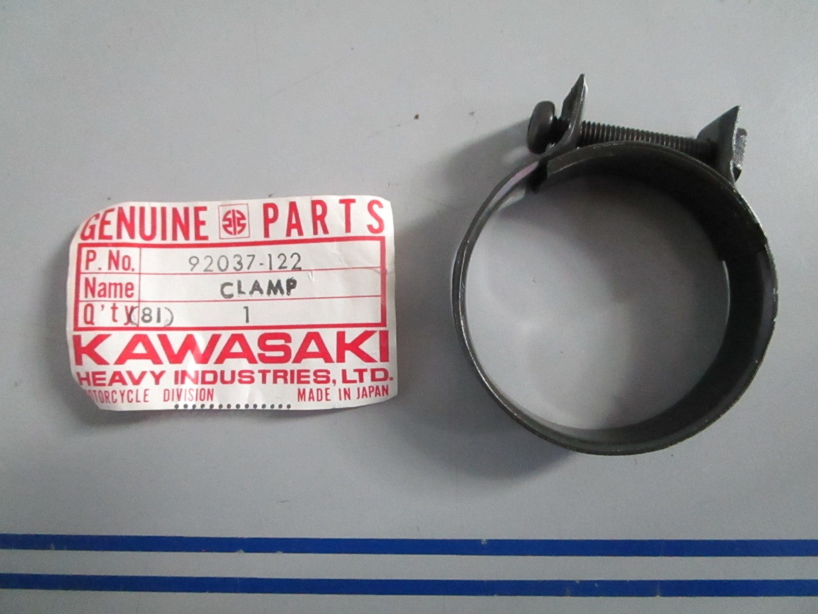 NEW OEM 92037-122 Kawasaki Clamp 0820