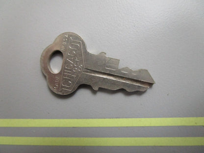 *NEW OEM* 0810 OMC Johnson Evinrude Ignition Key KF22 501527 0501527