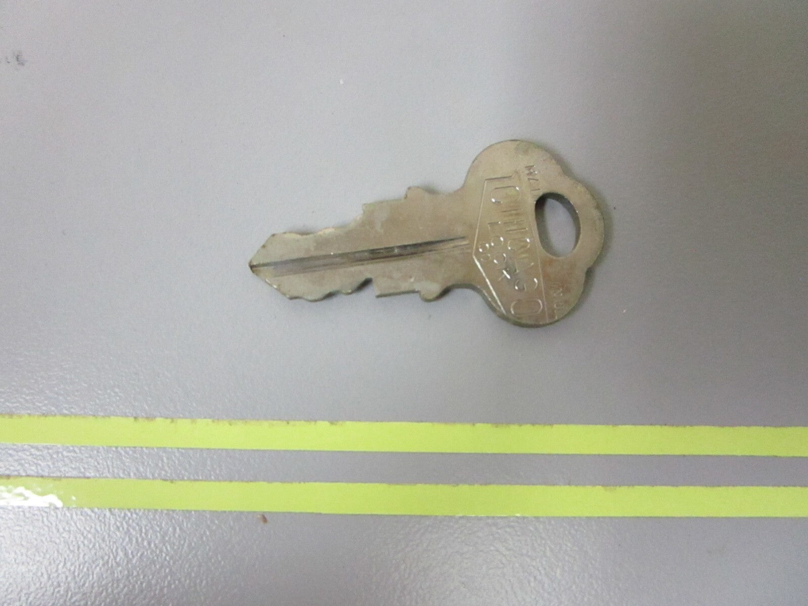 *NEW OEM* 0810 OMC Johnson Evinrude Ignition Key KF60 501575 0501575