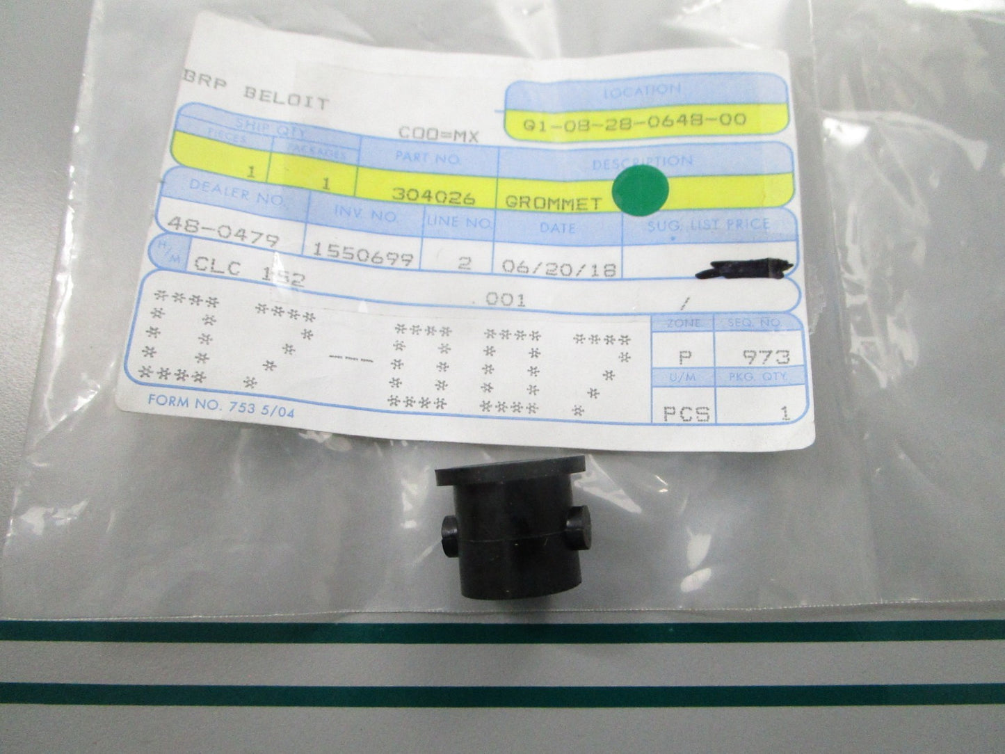 NEW OEM 304026 0304026 OMC Johnson Evinrude Grommet 0810