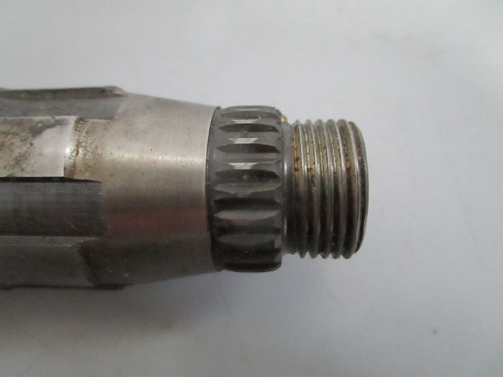NEW OEM 980483 0980483 980284 OMC Johnson Evinrude Shaft 0820