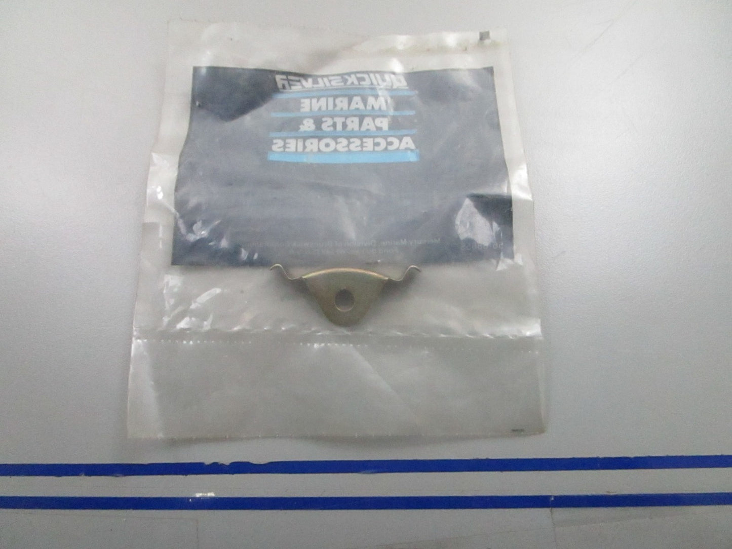 *NEW OEM* 0810 Mercury Quicksilver Clip 18522