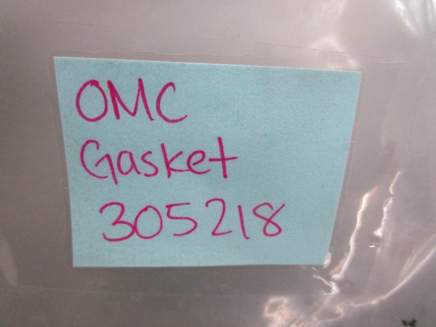 *NEW OEM* (LOT OF 2) 0810 OMC Johnson Evinrude Gasket 305218 0305218
