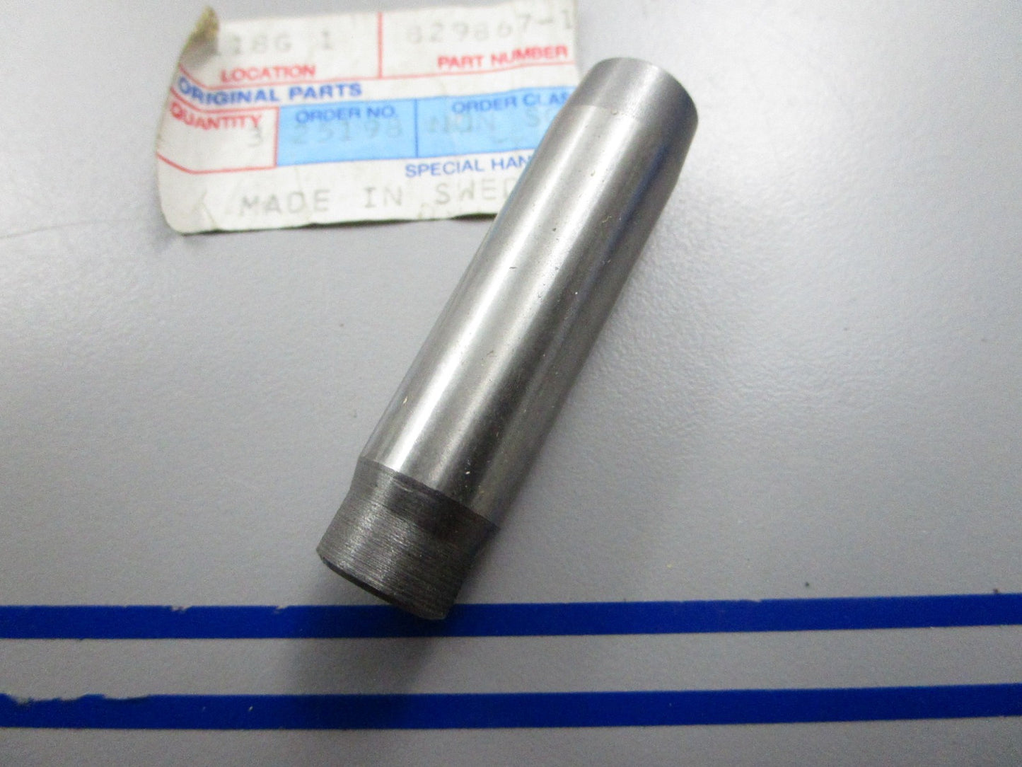 *NEW OEM* 0810 Volvo Penta Guide Sleeve 829867