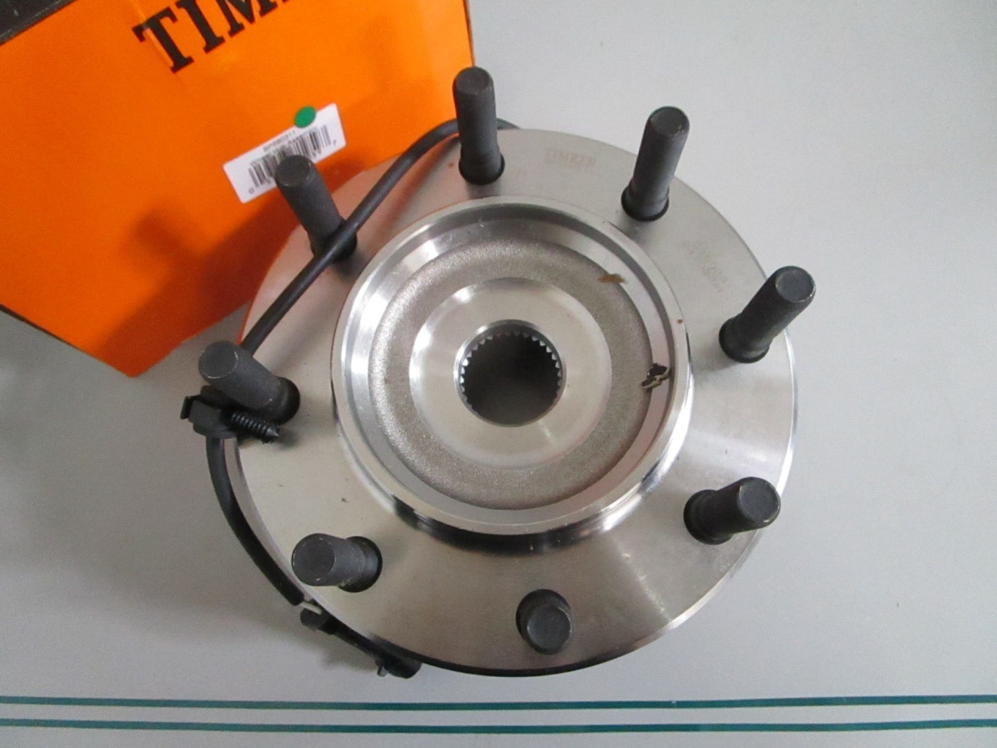 Timken SP580311 NEW Front Passenger Wheel Hub Chevy GMC Silverado 3500 NOS 0820