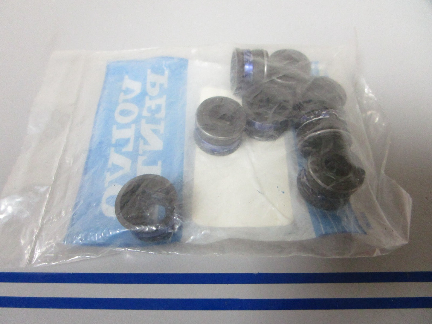 *NEW OEM* 0720 Volvo Penta Valve Stem Seal 8 Pack 3853226-3