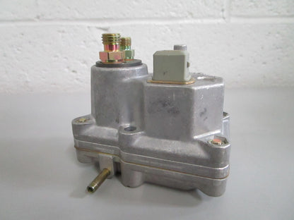 NEW OEM 0438140031 Bosch Warm-Up Regulator 0820