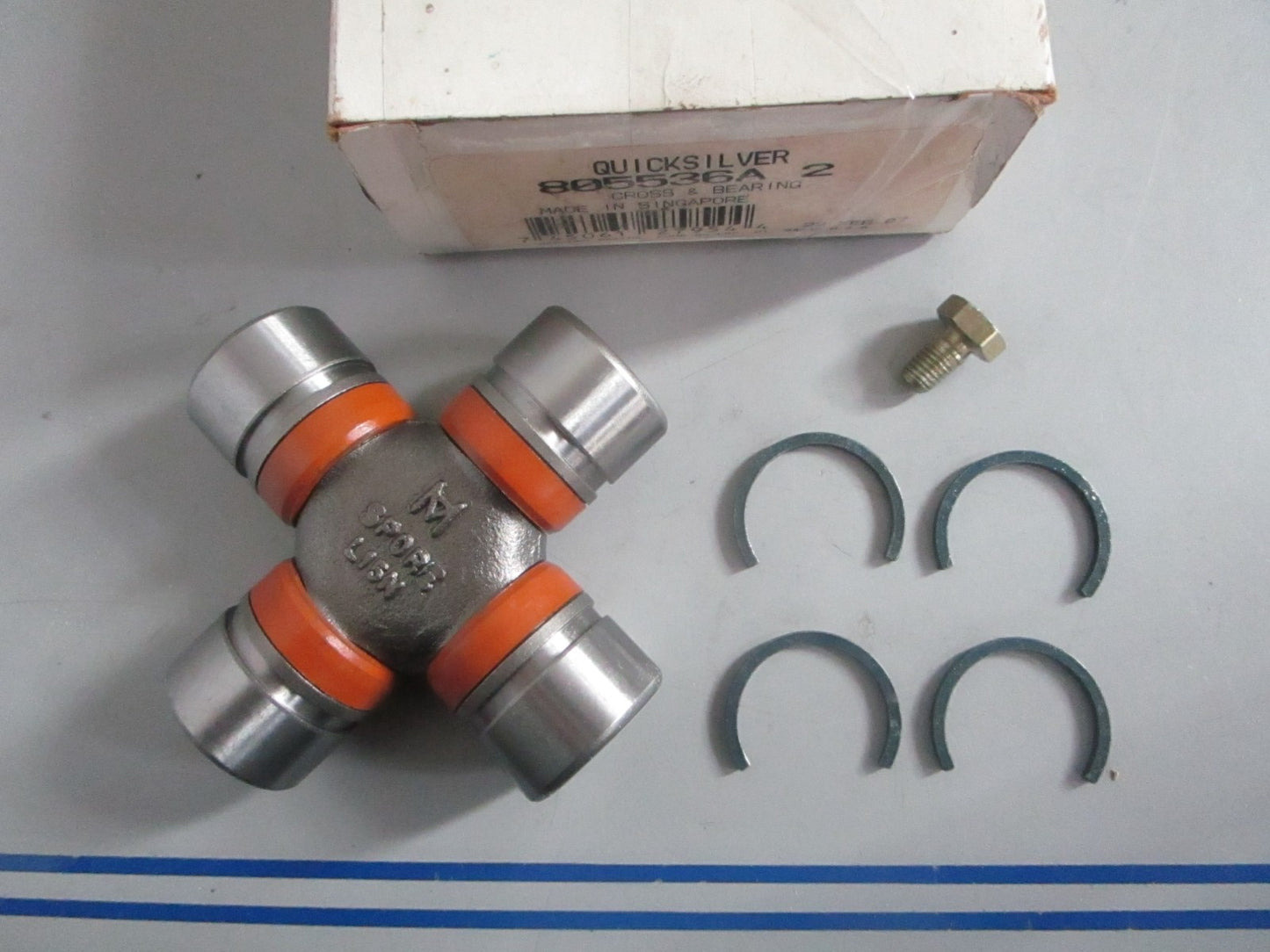 NEW OEM 805536A2 Mercury Quicksilver Cross & Bearing 0820