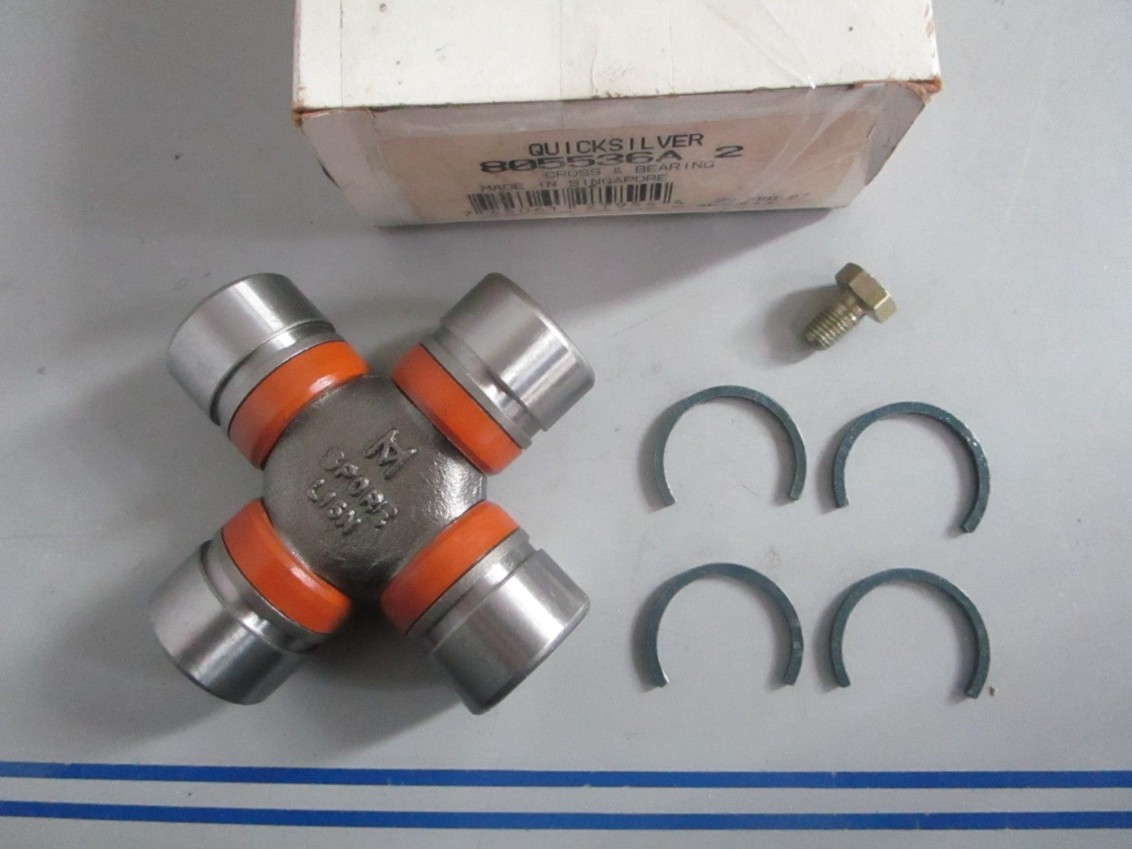 NEW OEM 805536A2 Mercury Quicksilver Cross & Bearing 0820