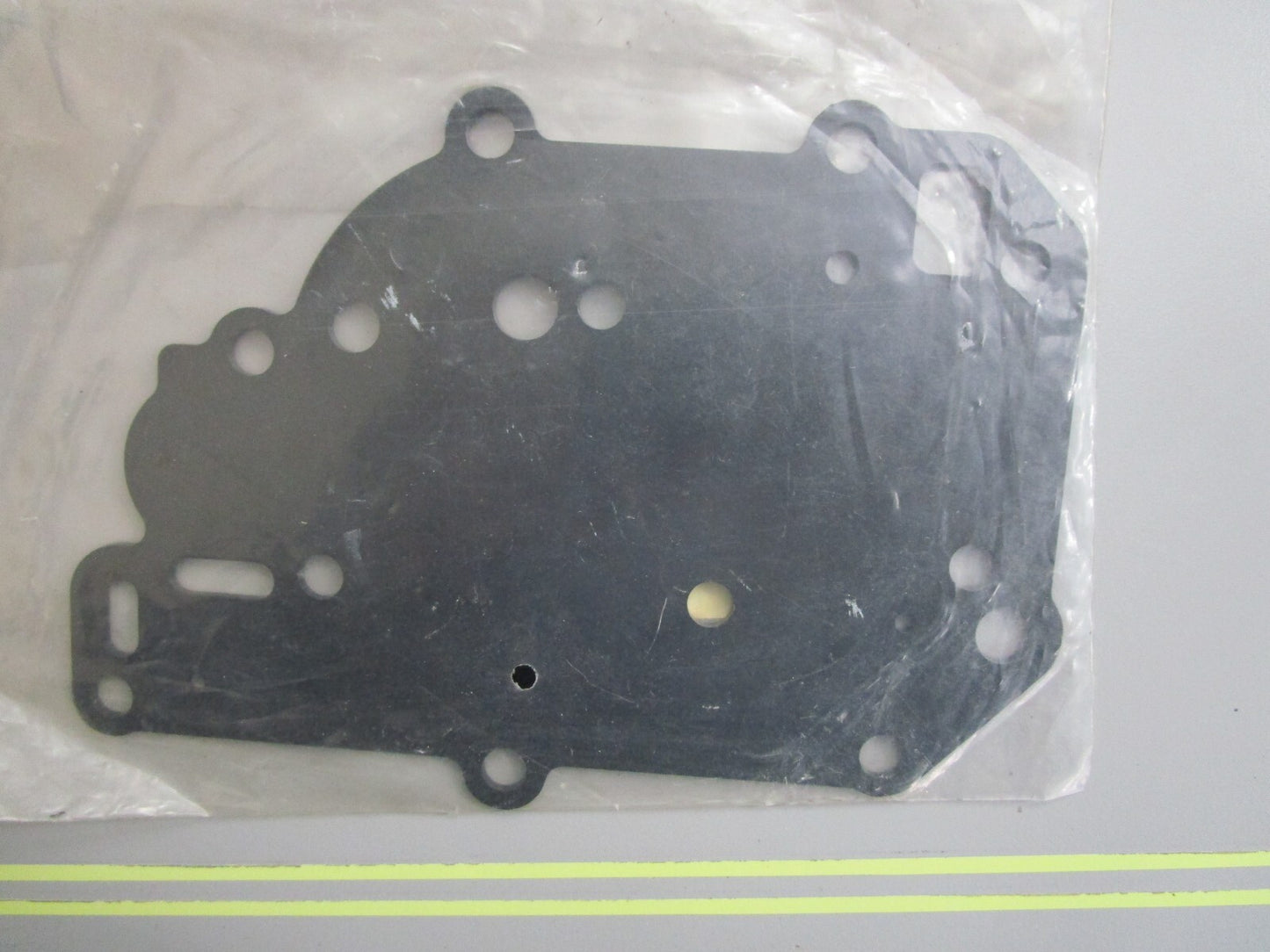 *NEW OEM* 0810 Mercury Quicksilver Cover Plate 423651