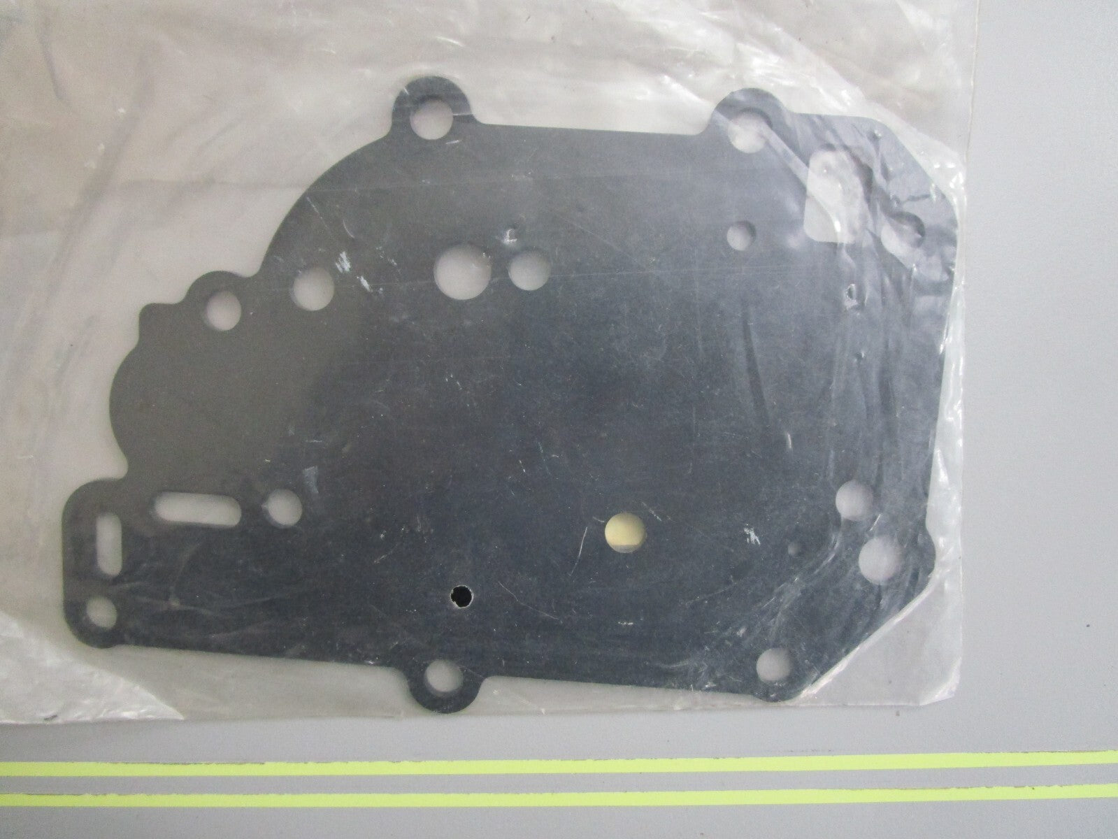 *NEW OEM* 0810 Mercury Quicksilver Cover Plate 423651