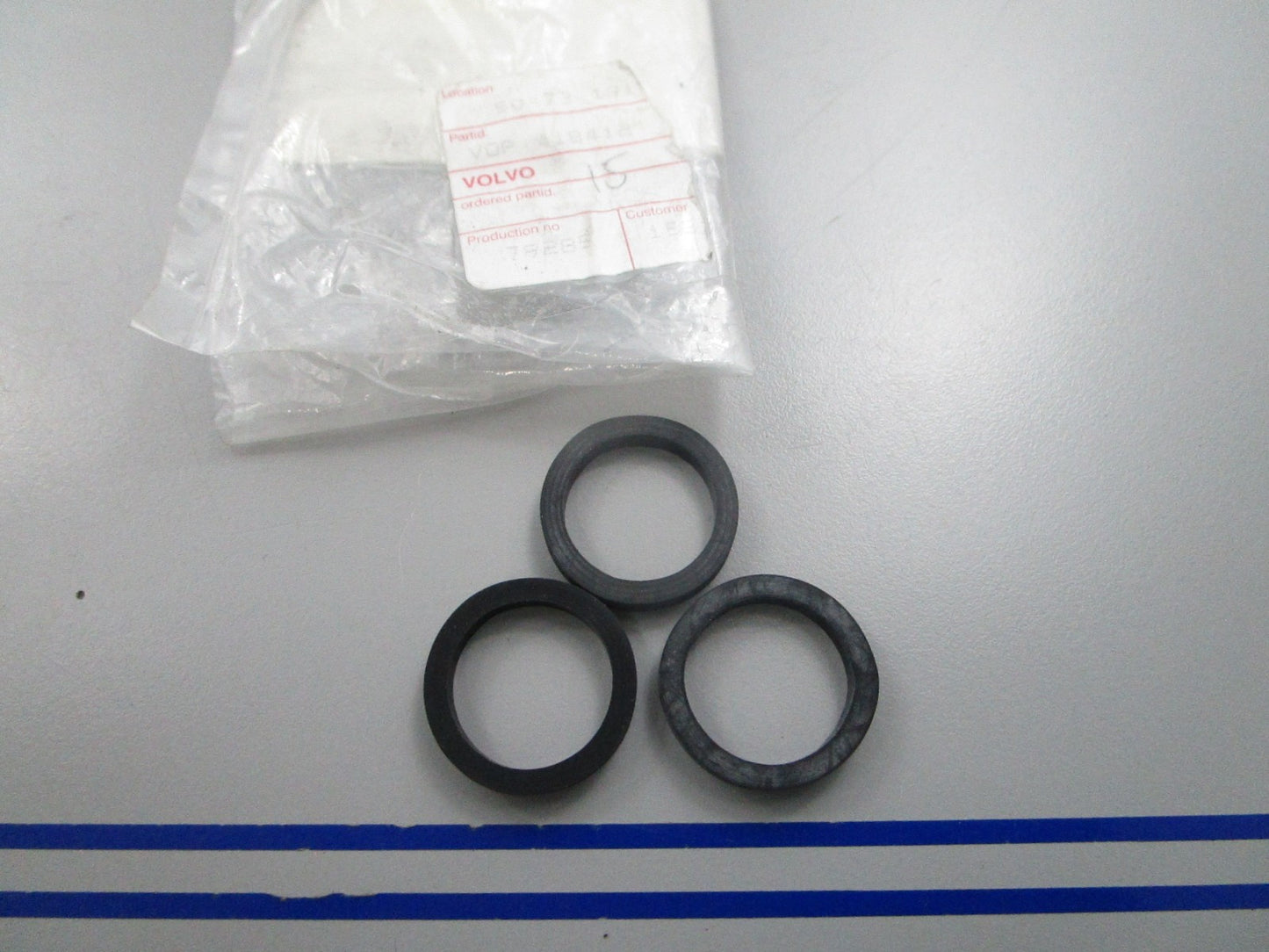 NEW  OEM (LOT OF 3) 418412 Volvo Penta Sealing Ring 0810