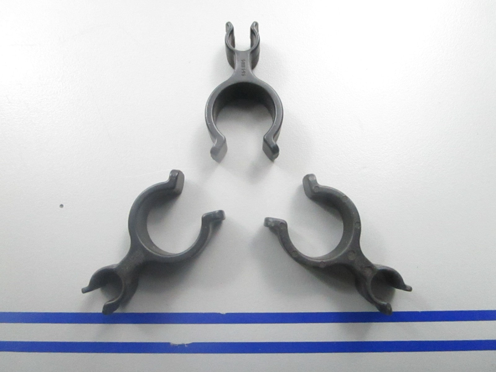 *NEW OEM* (LOT OF 3) 0810 OMC Johnson Evinrude Clip 3011345 03011345