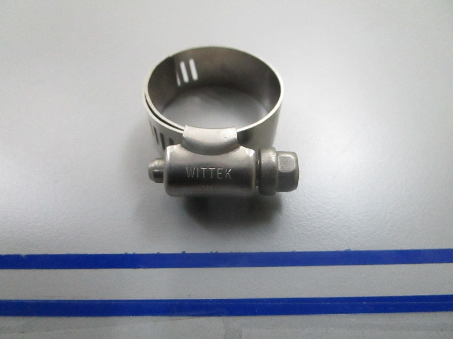 *NEW OEM* 0810 Mercury Quicksilver Clamp 54-815504310