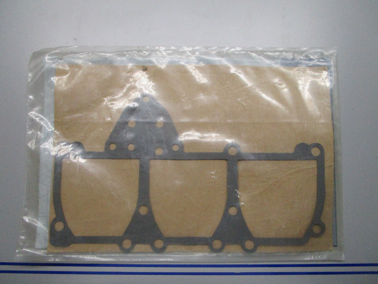 *NEW OEM* 0810 Mercury Quicksilver Gasket 27-76862 1