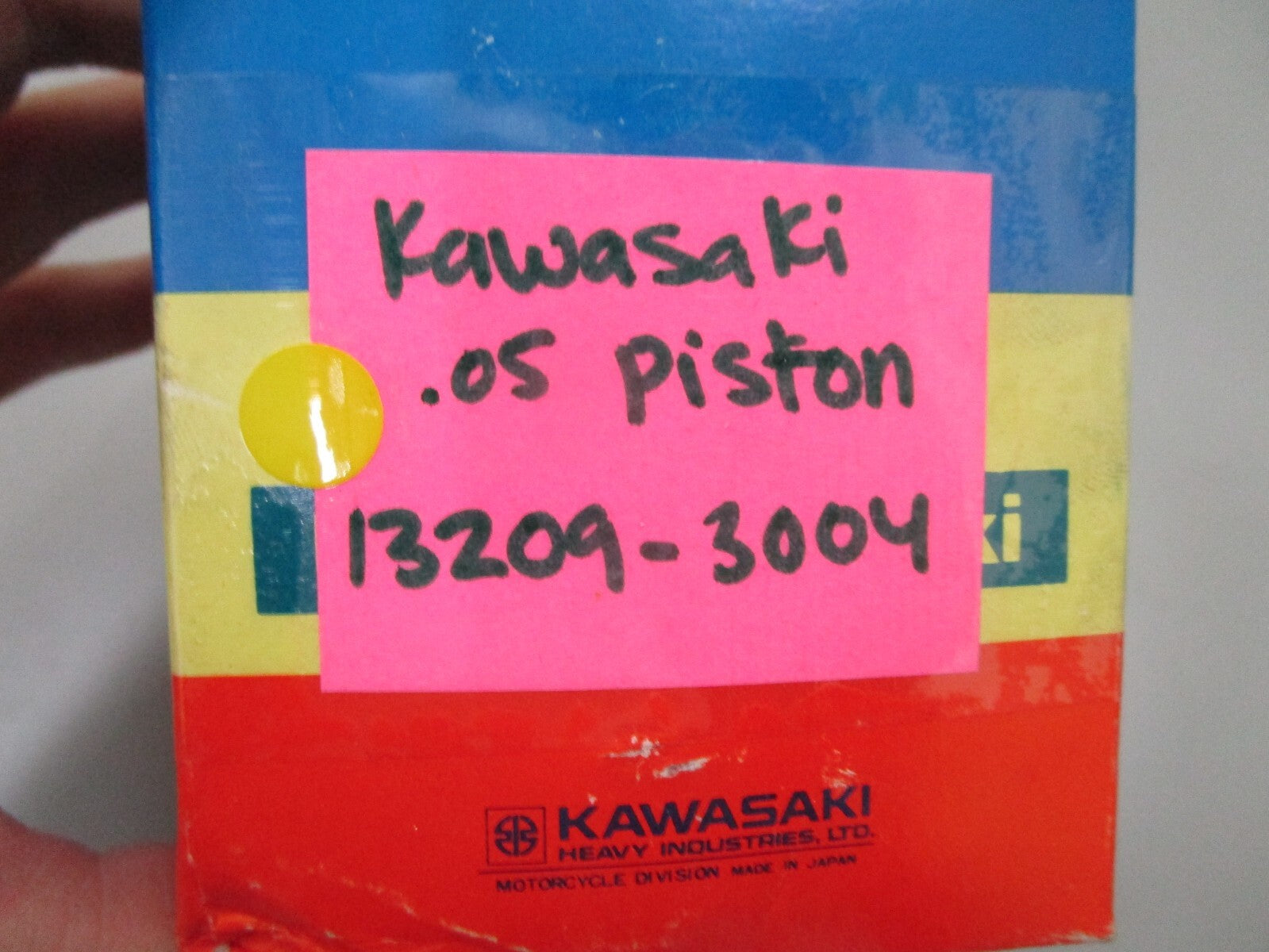 *NEW OEM* 0810 Kawasaki .05 Piston 13209-3004