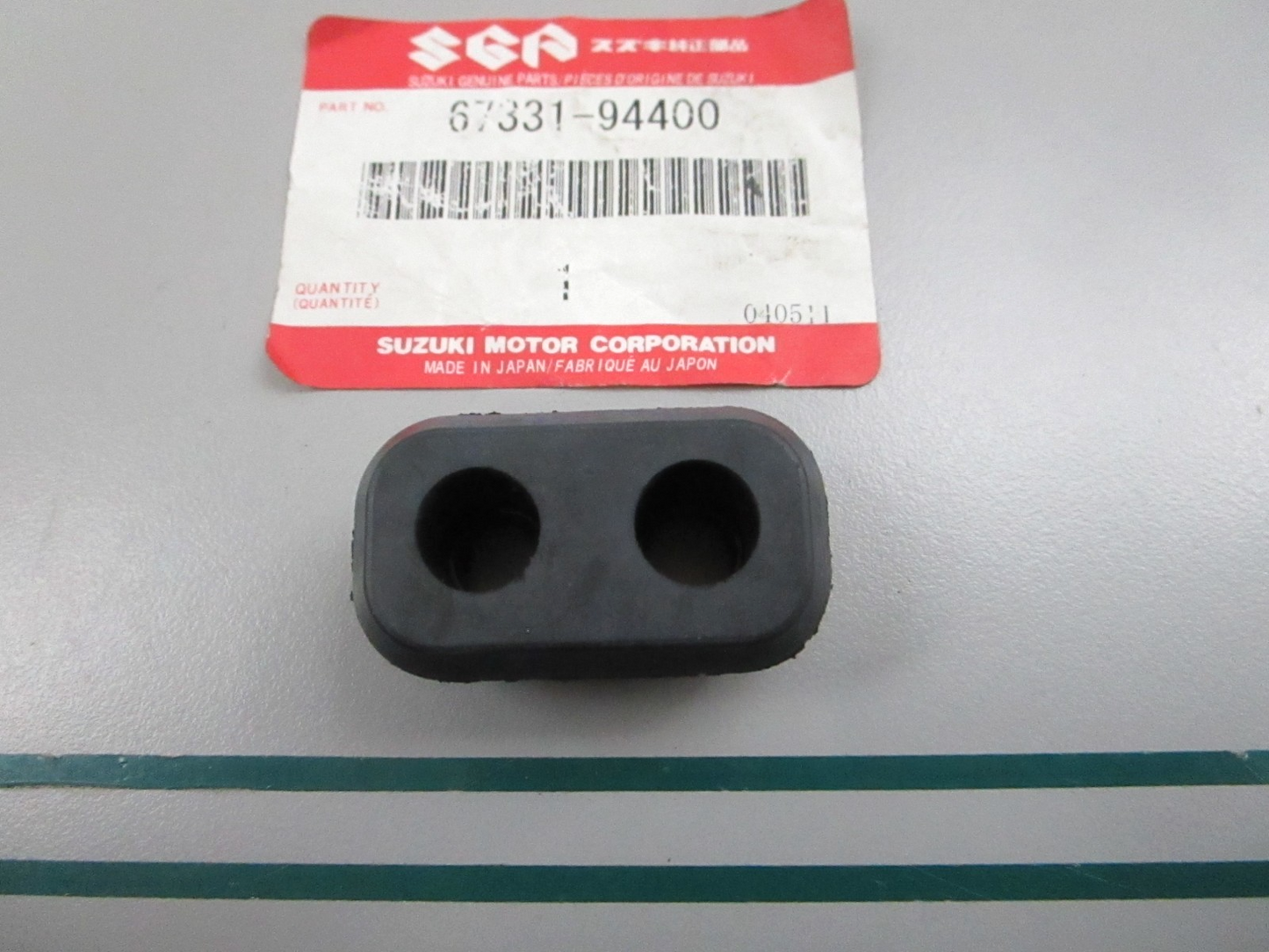 NEW OEM 67331-94400 Suzuki Grommet 0810