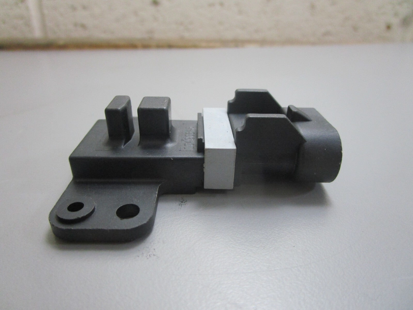 *NEW OEM* 0820 Volvo Penta Cam Position Sensor 3863130