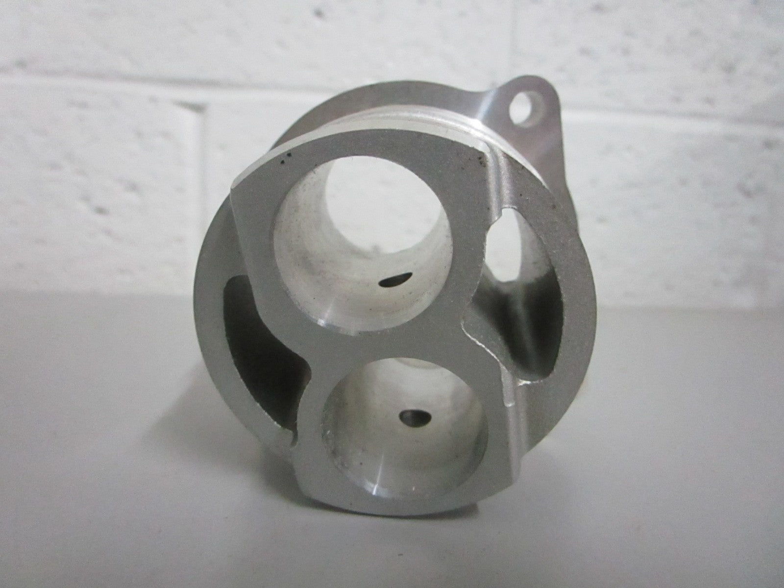 NEW OEM 4WM-122272-00-00 Yamaha Housing 0820