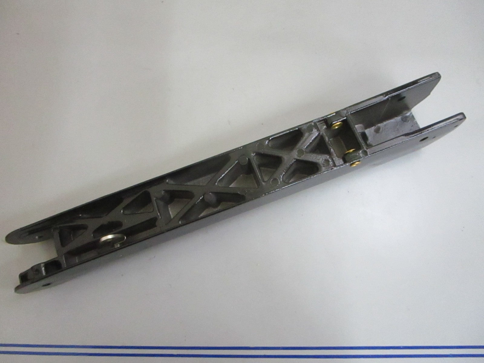 *NEW OEM* 0820 OMC Johnson Evinrude Bow Arm Assy 433926 0433926