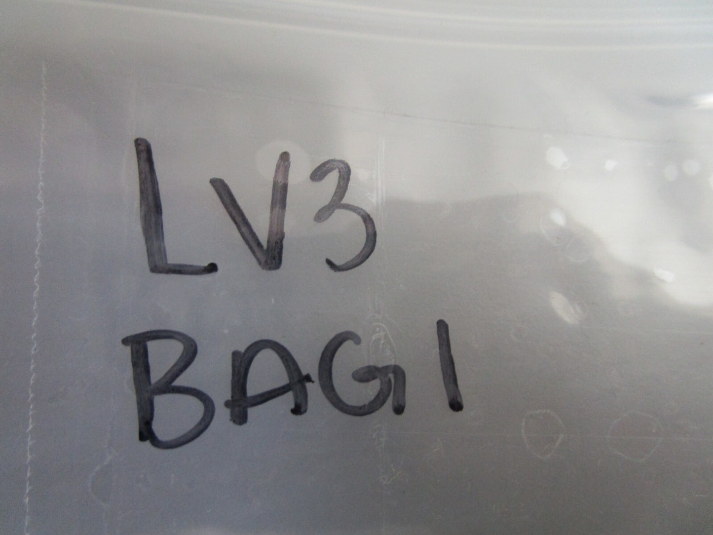 *NEW OEM* 0810 Volvo Penta Shim 941825-2