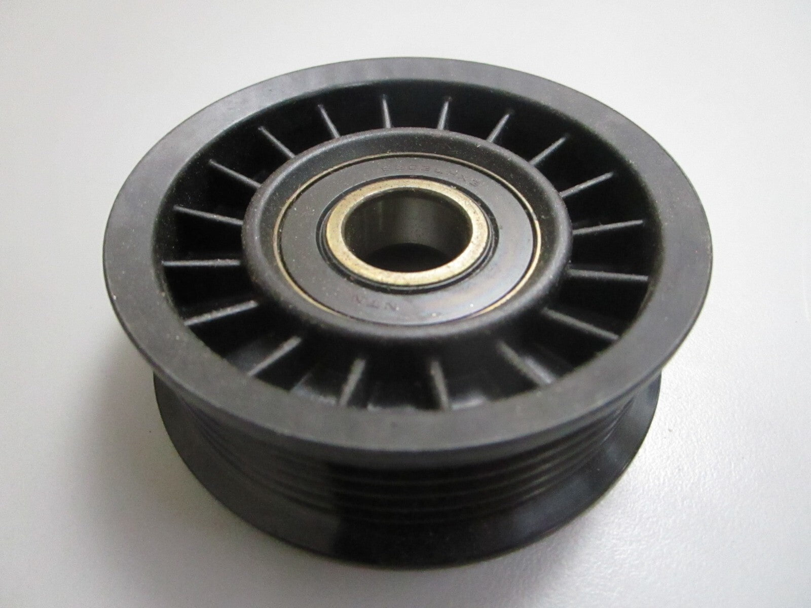 *NEW OEM* 0810 Volvo Penta Pulley 3860201