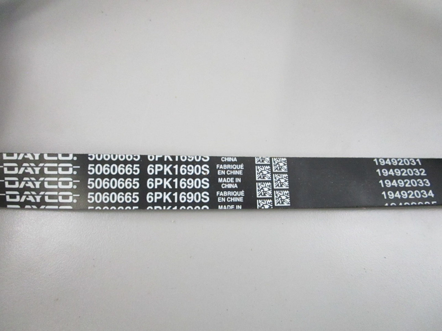 NEW 5060665 Dayco Serpentine Belt 0810