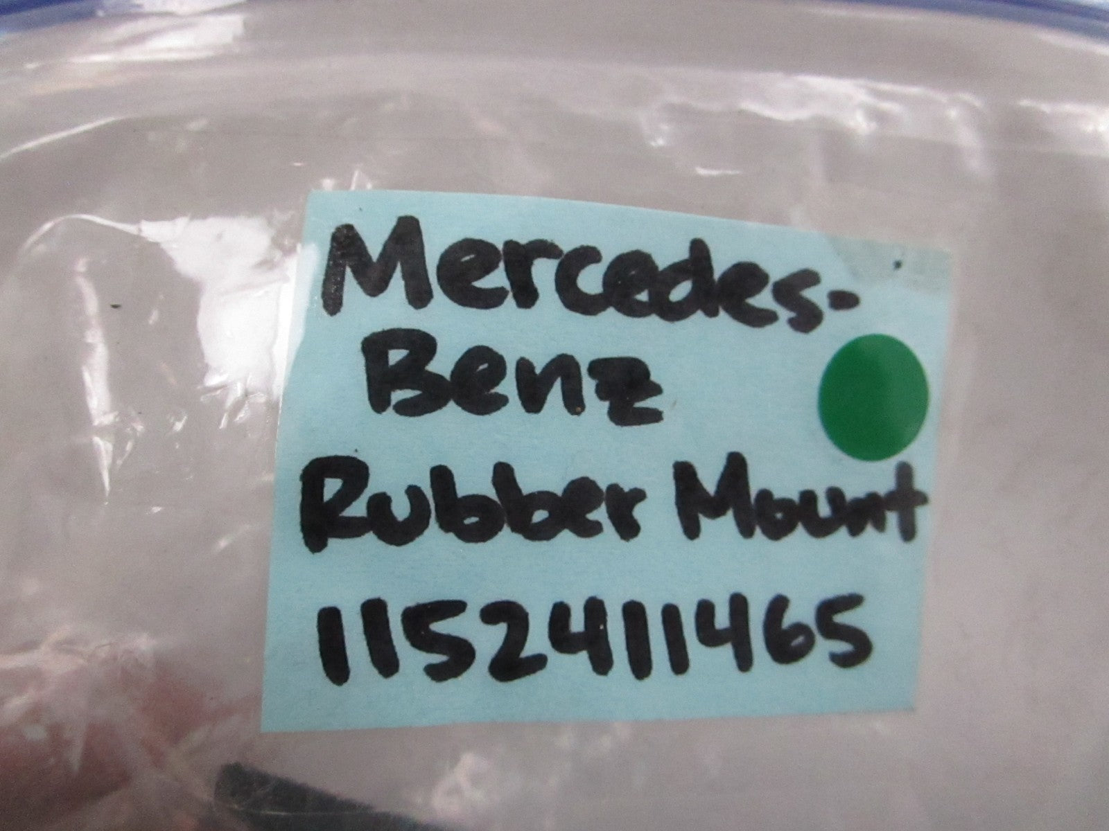 NEW OEM 1152411465 Mercedes-Benz Rubber Mount 0810