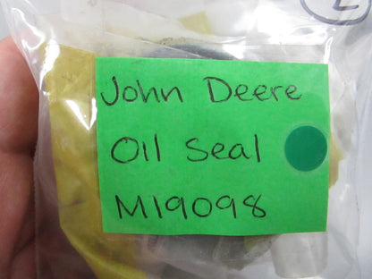 NEW OEM M19098 John Deere Oil Seal 0810