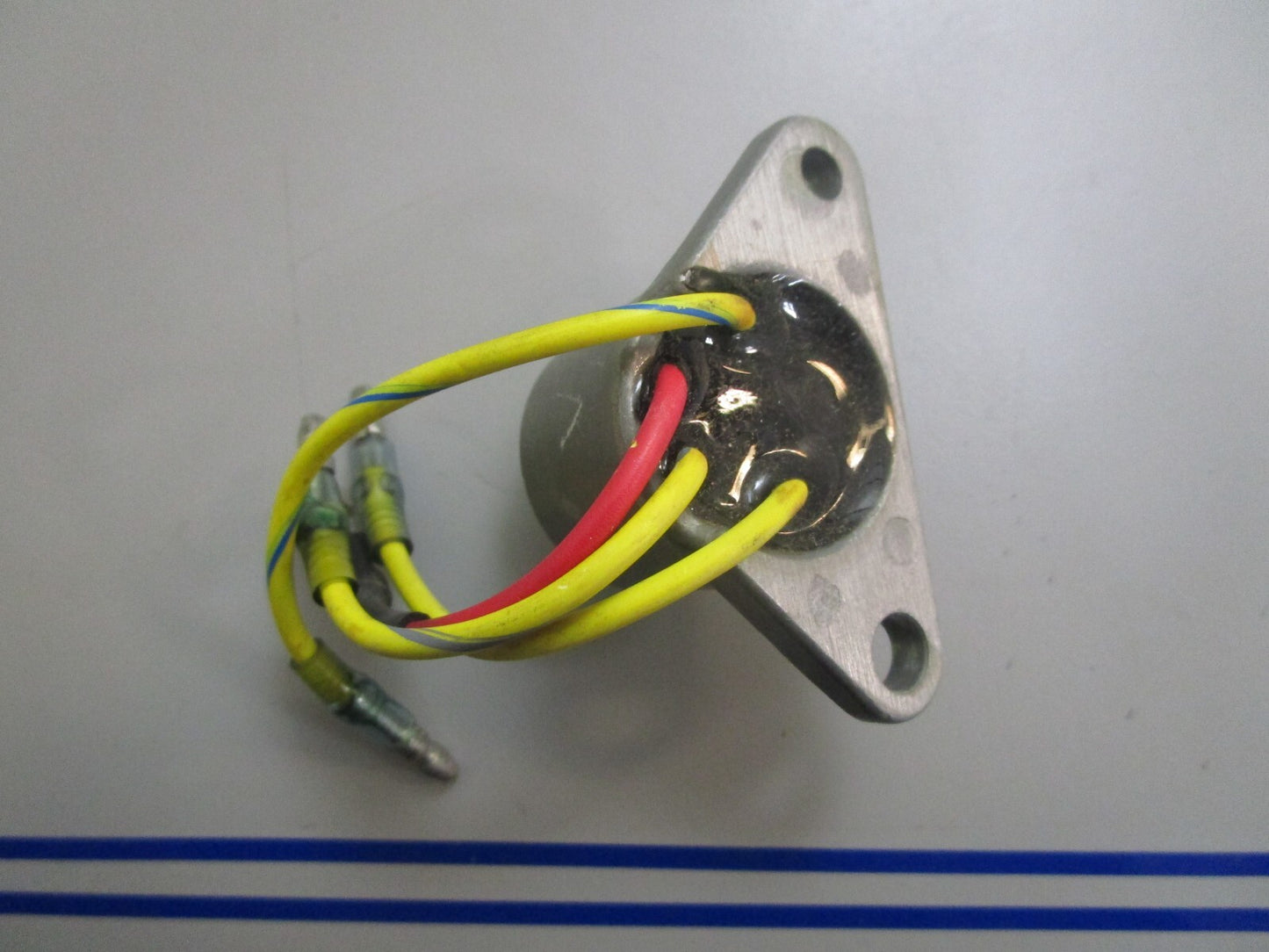 *NEW OEM* 0820 OMC Johnson Evinrude Rectifier 584597 0584597