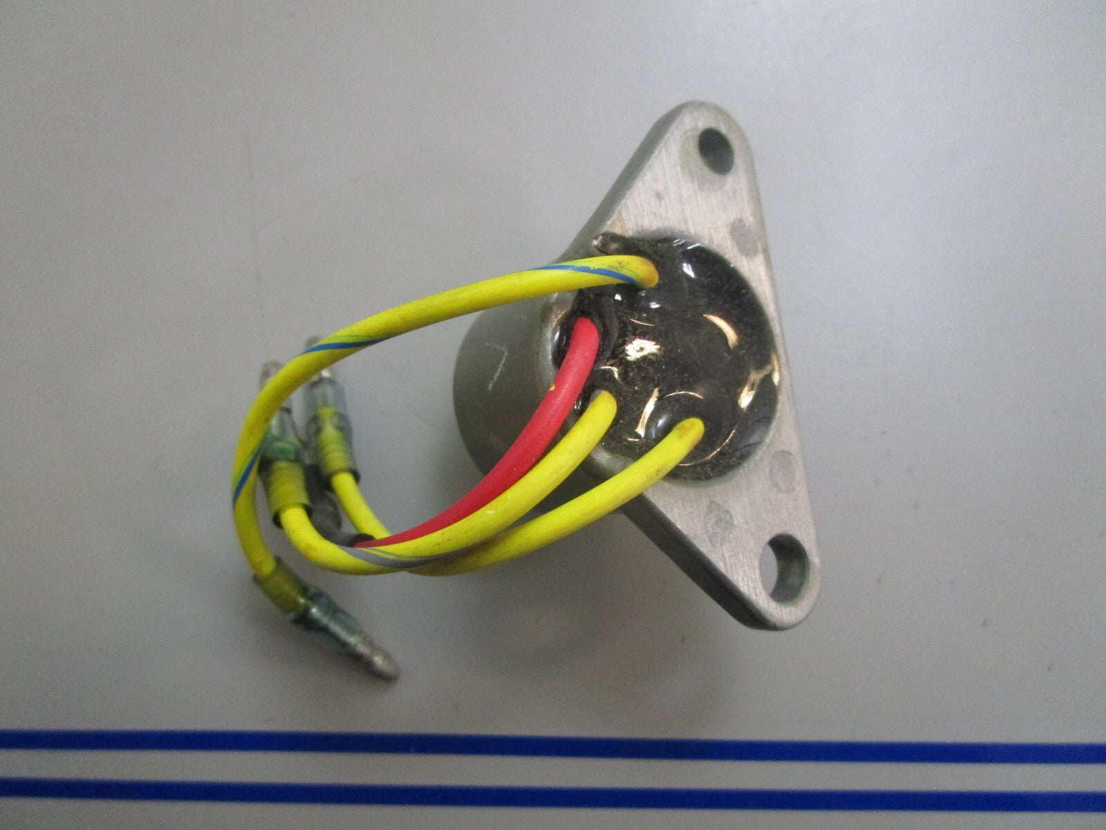 *NEW OEM* 0820 OMC Johnson Evinrude Rectifier 584597 0584597