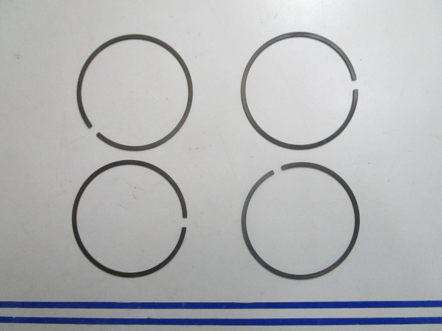 *NEW OEM* 0820 Mercury Quicksilver 4 Piston Ring Set 39-42079A4