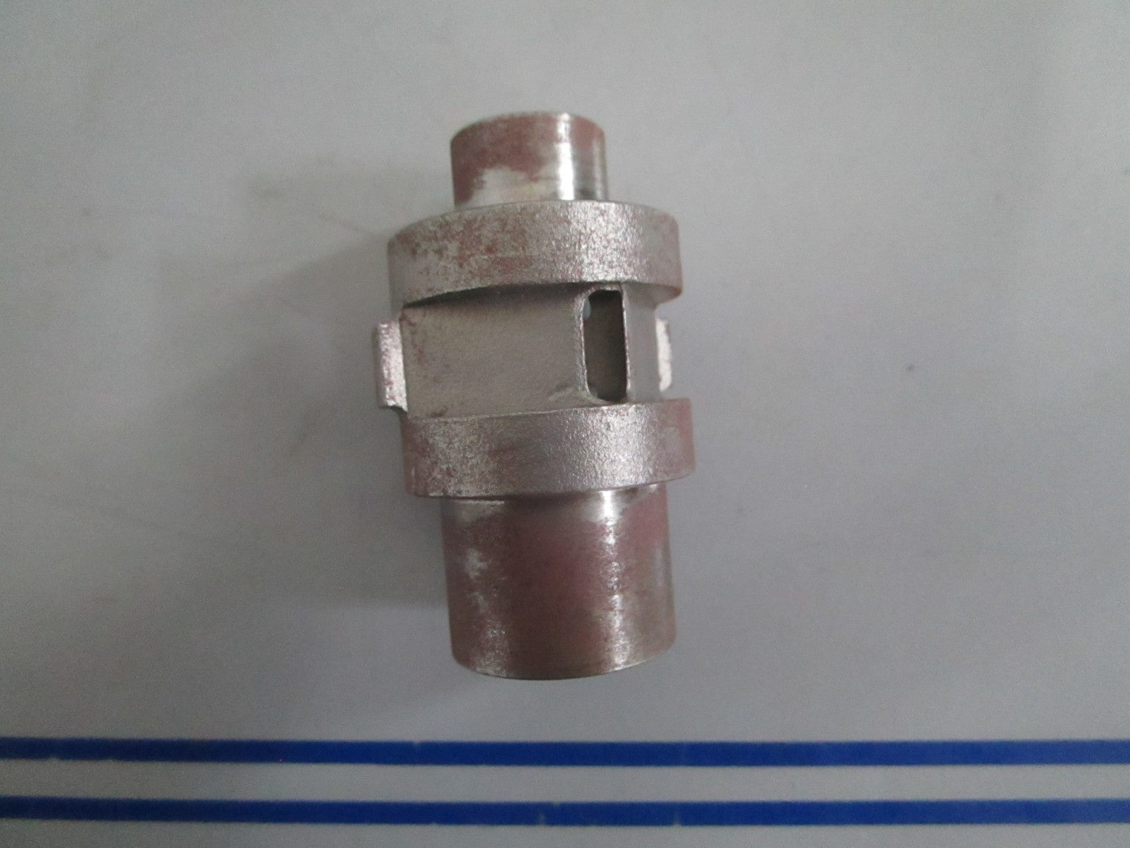 *NEW OEM* 0820 Volvo Penta Eccentric Piston 813943