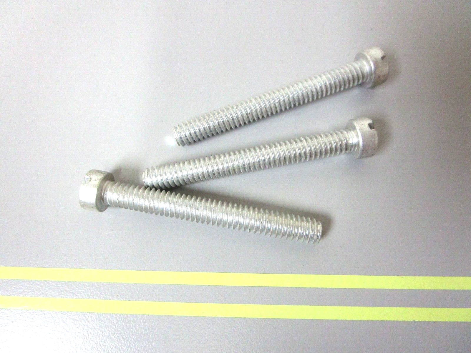 *NEW OEM* (LOT OF 3) 0750 OMC Johnson Evinrude SCREW 322357 0322357