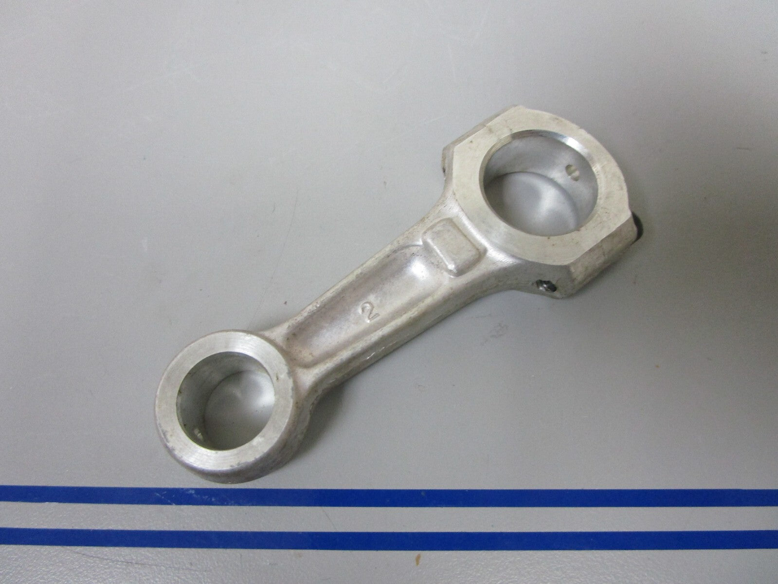 *NEW OEM* 0720 OMC Johnson Evinrude Connecting Rod 394692 0394692