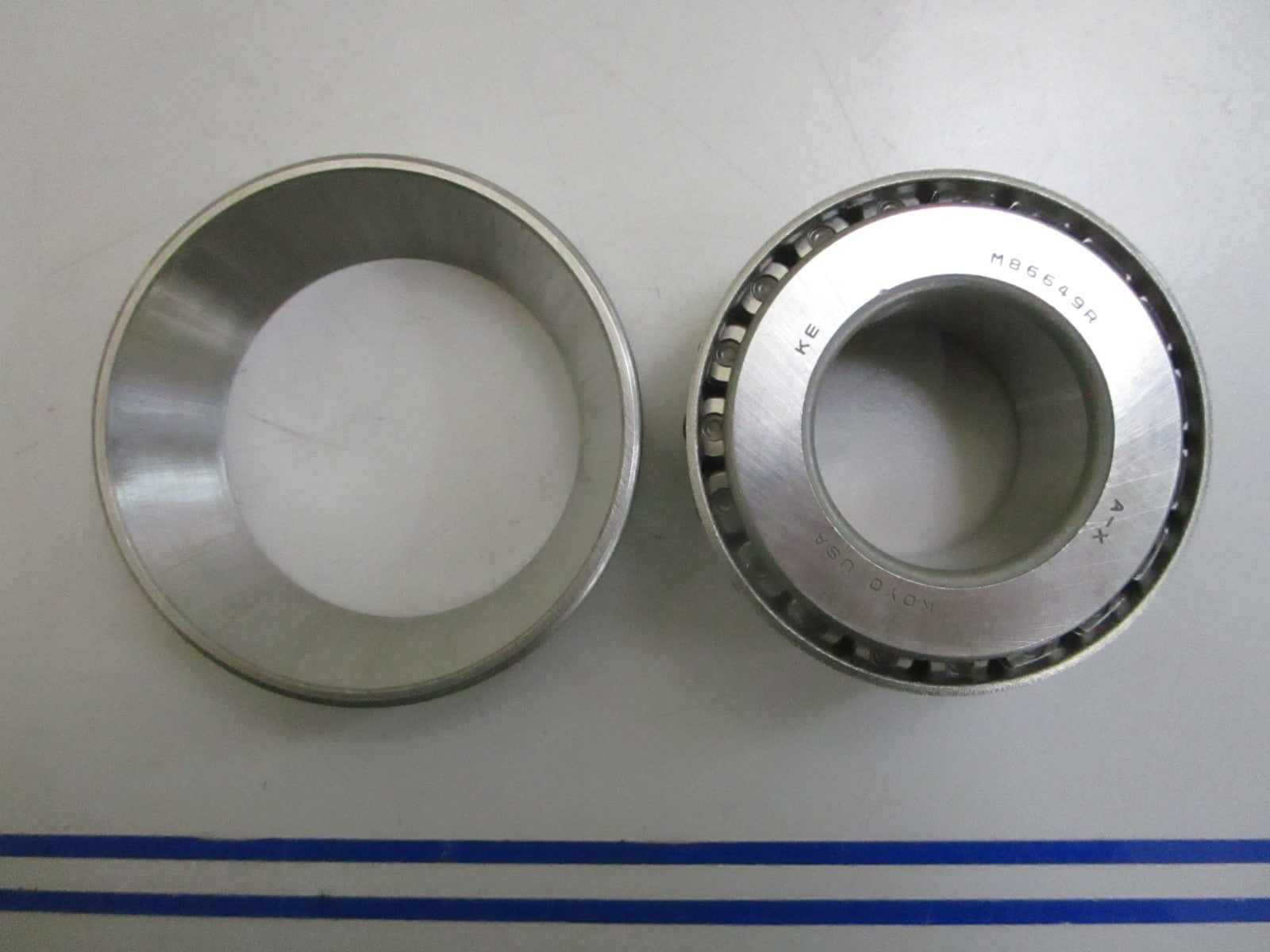 *NEW OEM* 0820 Volvo Penta Roller Bearing 183512