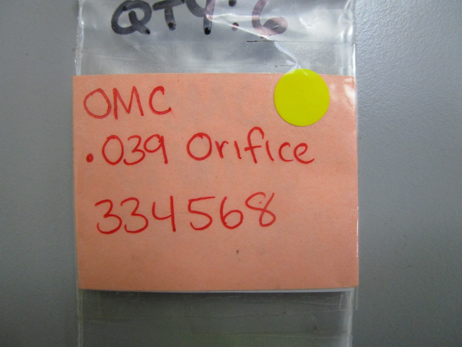 *NEW OEM* 0810 OMC Johnson Evinrude .039 Orifice 334568 0334568