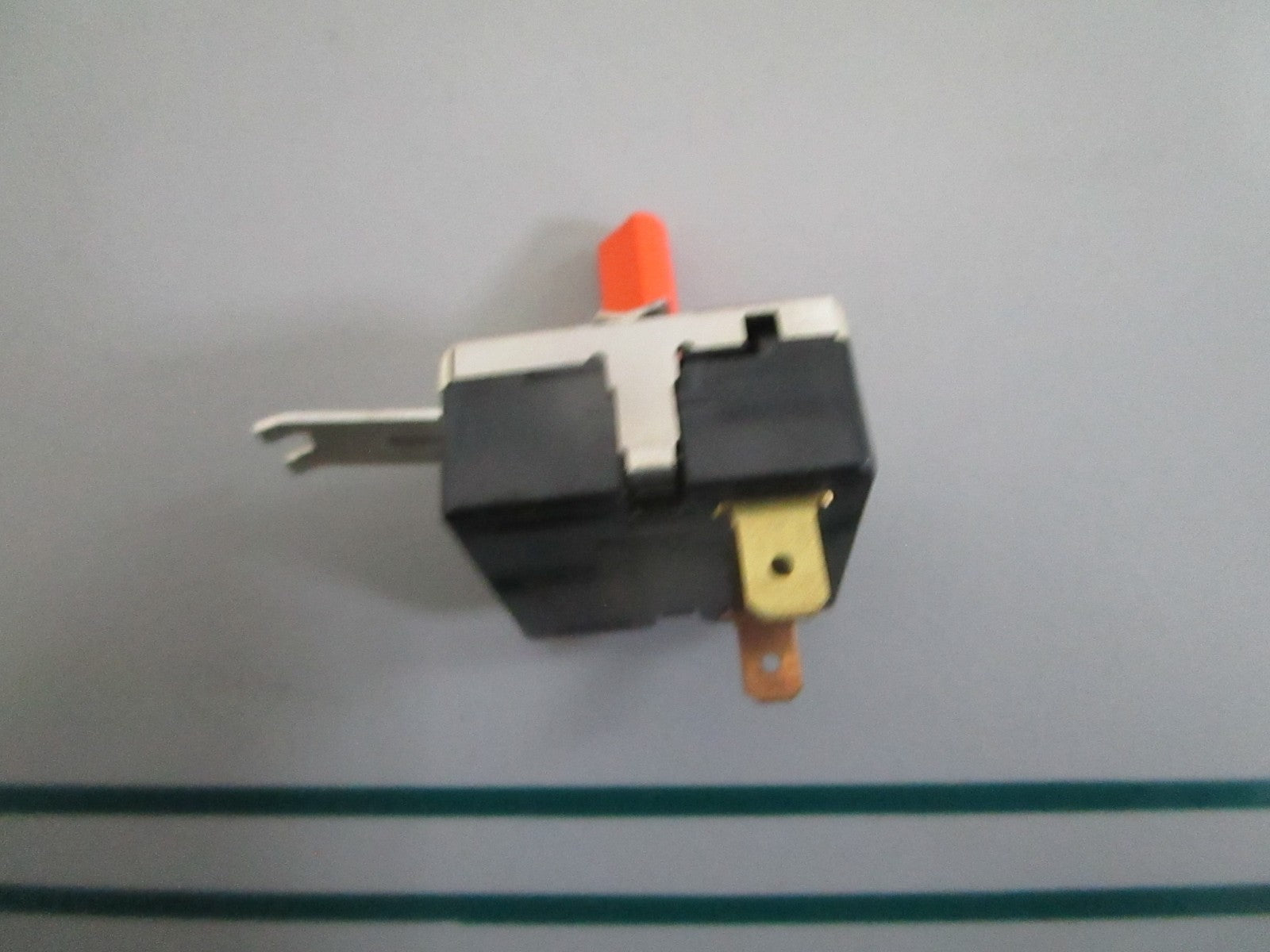 NEW OEM WE4M399 GE On/Off Switch 0820