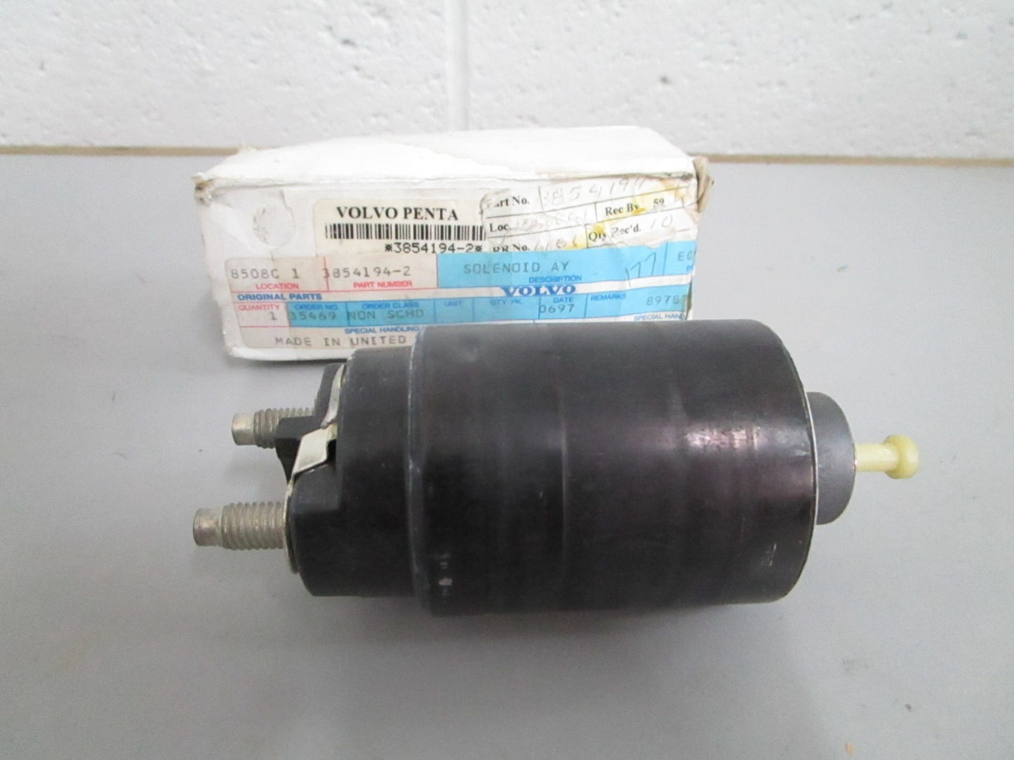 NEW OEM 3854194 Volvo Penta Solenoid 0820