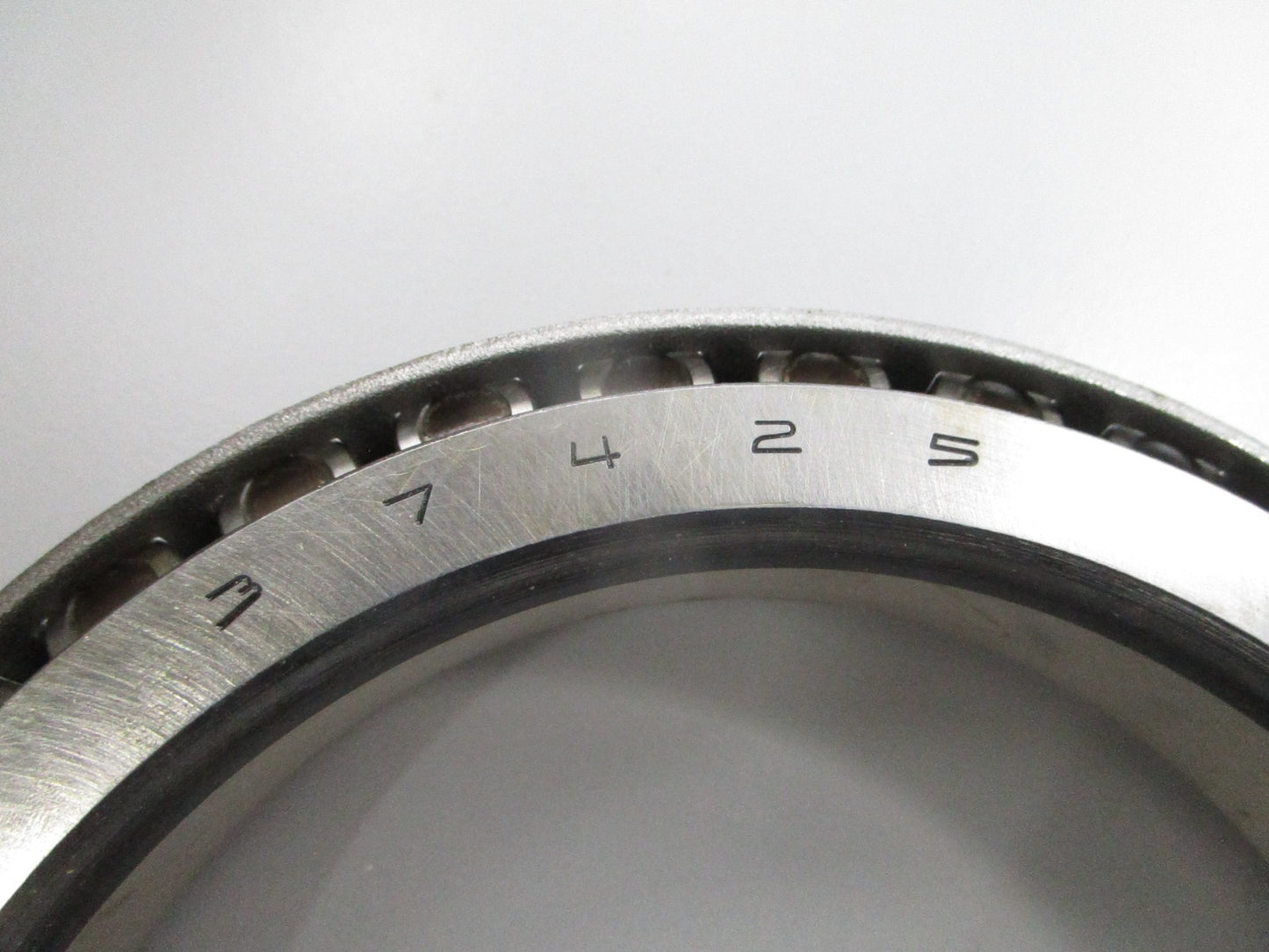 NEW 37425 Timken Cone Roller Bearing 0810