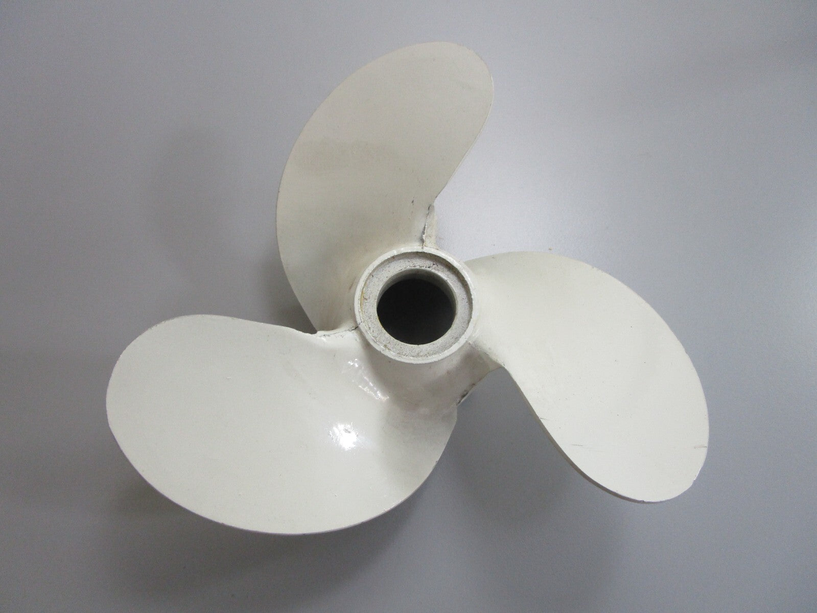 *NEW OEM* 0820 OMC Johnson Evinrude 8×4½ Propeller 310208 0310208